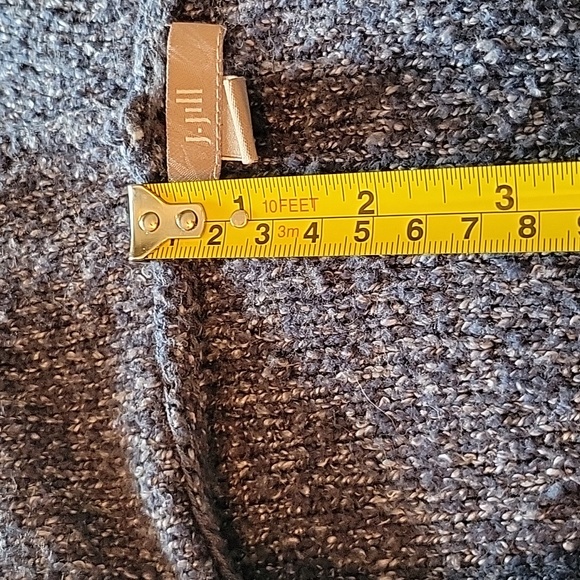 J. Jill Sleeveless Sweater Vest. - Picture 11 of 12